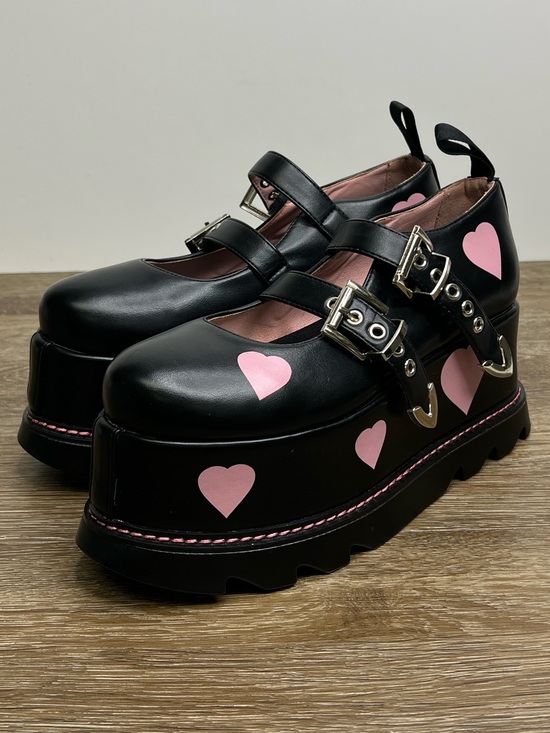 Lamoda Shoes - LAMODA Black & Pink Heart Platform Mary Jane Shoes Size 8